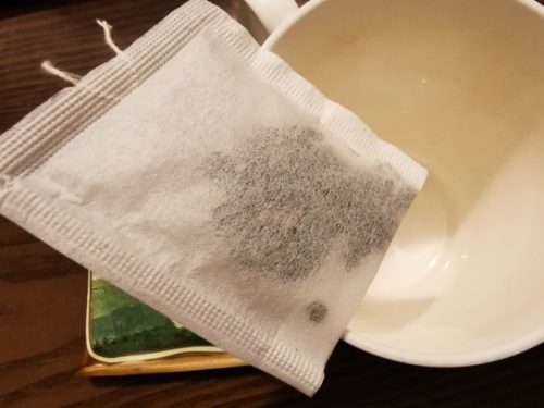 台湾・台北で購入したお土産用台湾茶「天仁茗茶」阿里山茶