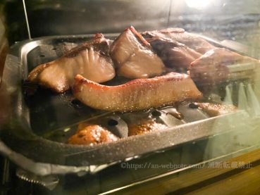デロンギ コンベクションオーブン スフォルナトゥット・イーヴォ ミニコンベクションオーブン [EO90155J-W] ブログ　クチコミ 購入レビュー　魚のグリル　ぶりの照り焼き