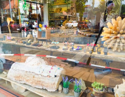 タイ　チェンマイ旅行　海外旅行　ニマンヘミン　雑貨店　散歩　風景　街並み