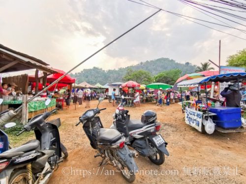 タイ　チェンマイ旅行　モンチェム　ツーリング　ドライブ　バイク　風景　景色　市場　ローカルマーケット
